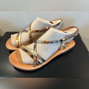 Flat Straped Leather Sandals